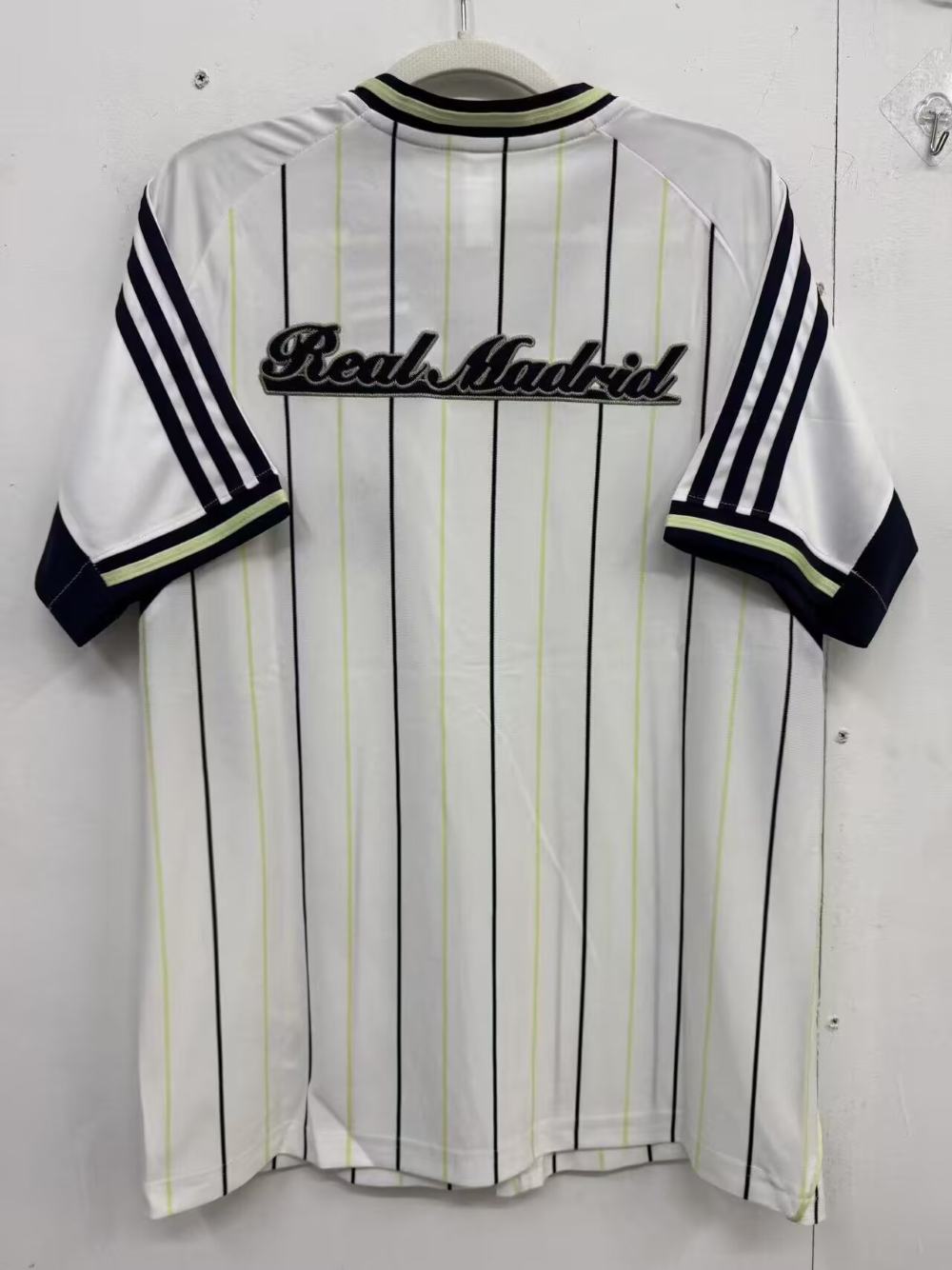 REAL MADRID LOCAL 2025-26 BASEBALL EDICION