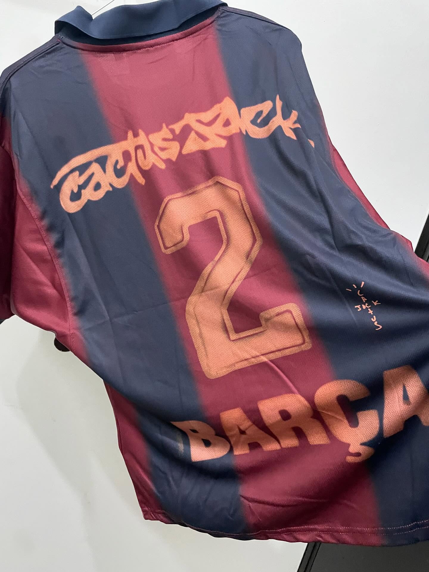BARCELONA X CACTUS JACK CORTE OVERSIZE