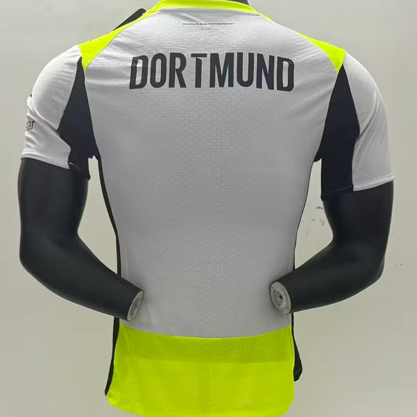 BORUSSIA DORTMUND VISITANTE 2025/2026 VERSION JUGADOR