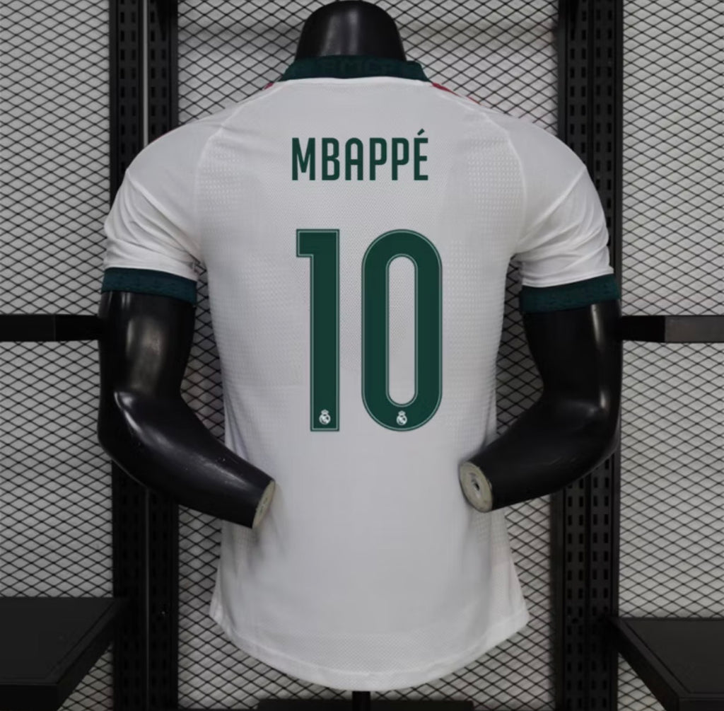REAL MADRID  JUGADOR 2026/2027 LOCAL