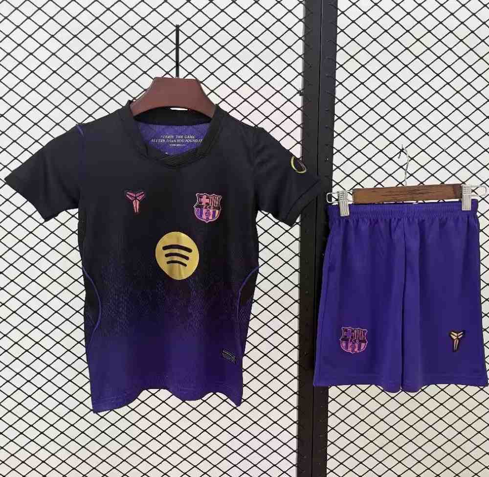 Barcelona 2026/2027 visitante X KOBE