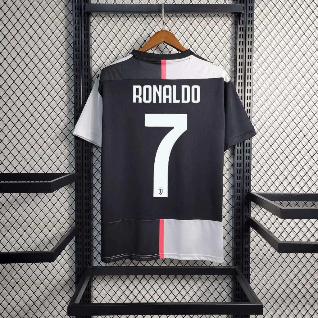 JUVENTUS RETRO 2019/2020 RONALDO #7 LOCAL