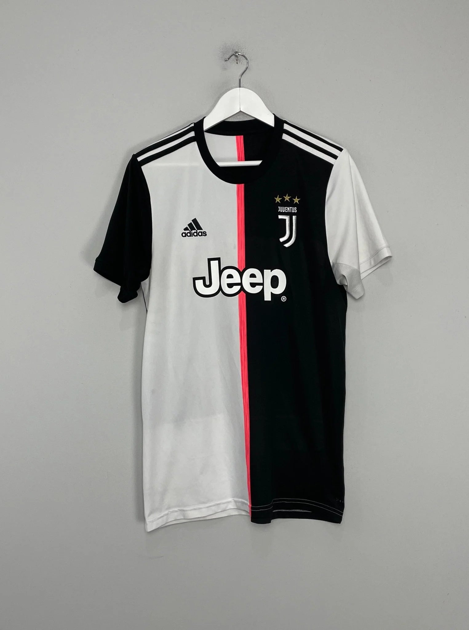 JUVENTUS RETRO 2019/2020 RONALDO #7 LOCAL