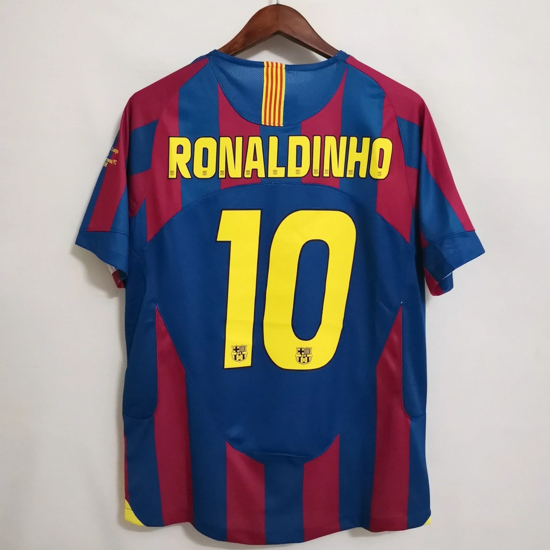 Ronaldinho #10 Barcelona  2005-2006 Vintage Final UCL